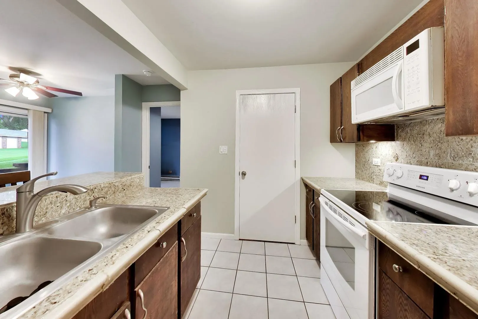 4404 W Shamrock Lane IL #1A