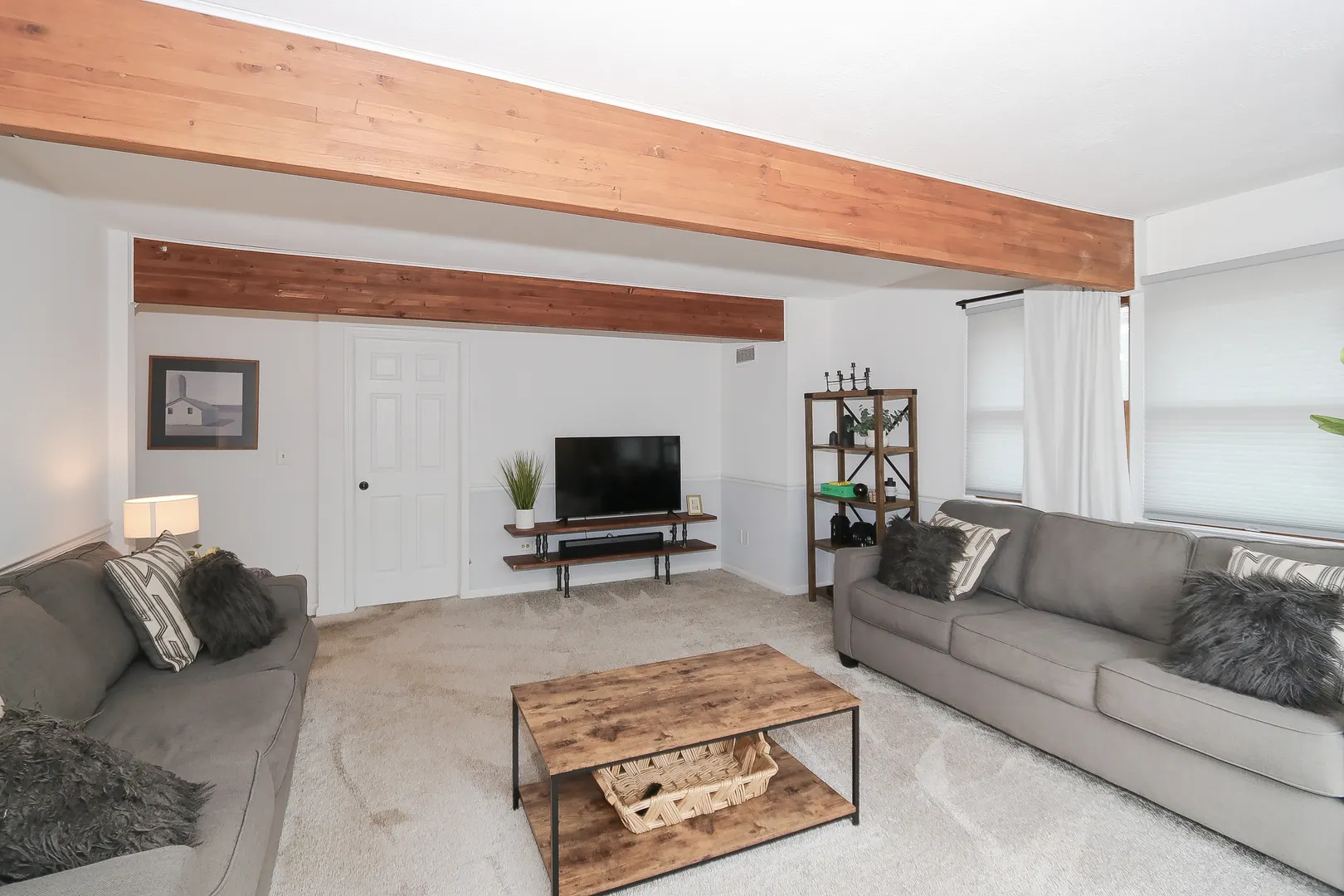 717 Monterrey Terrace IL
