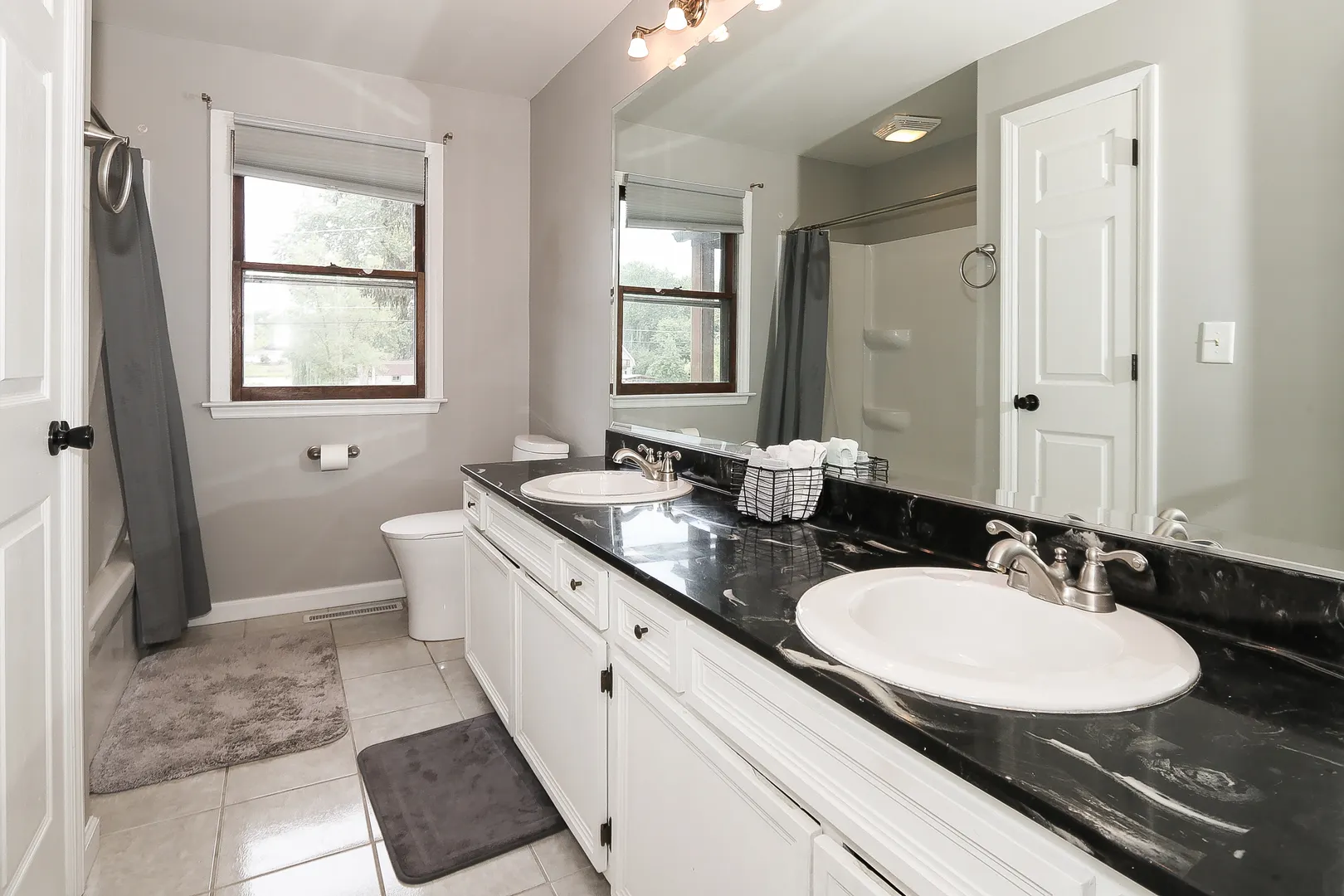 717 Monterrey Terrace IL