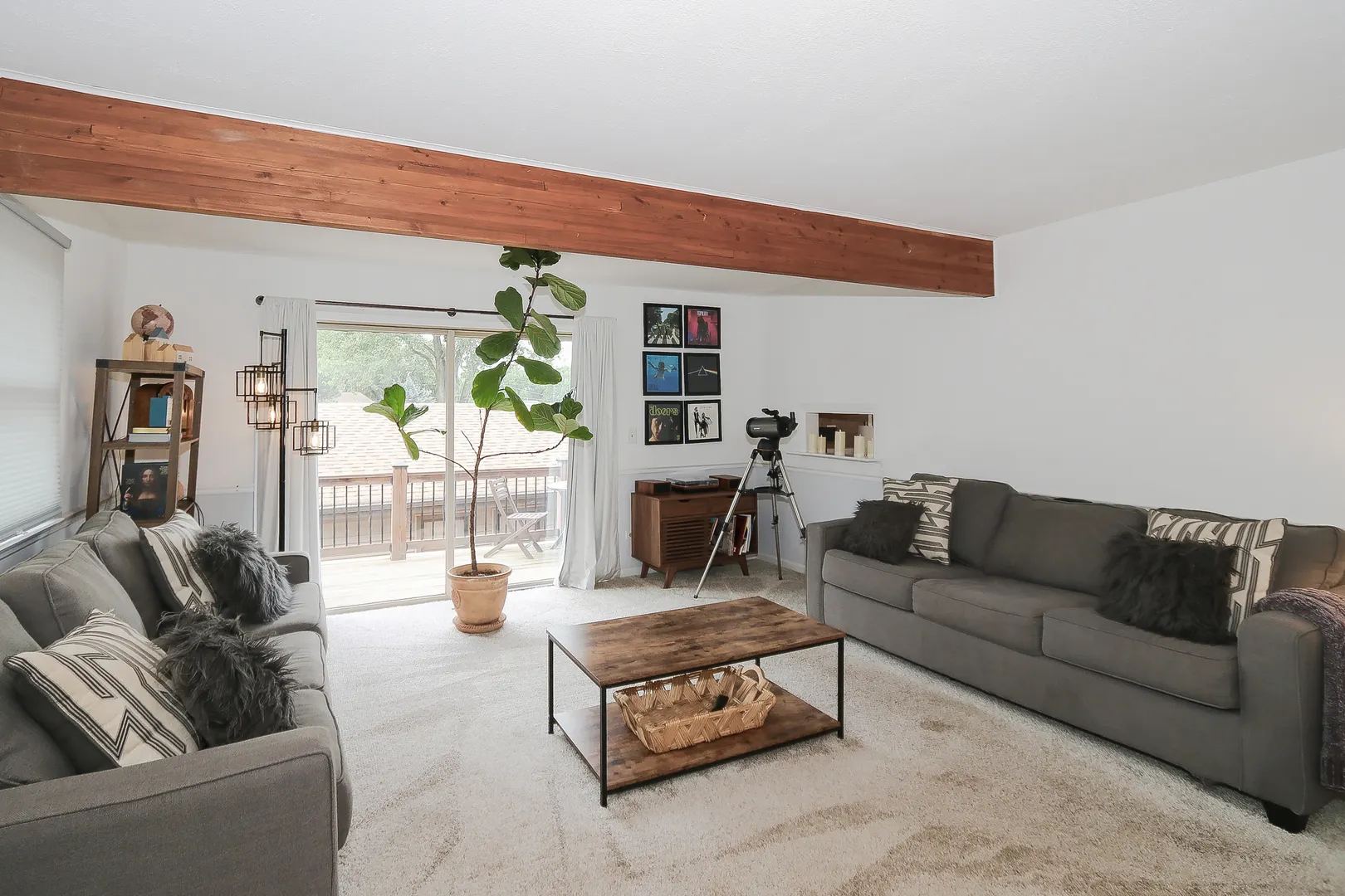 717 Monterrey Terrace IL