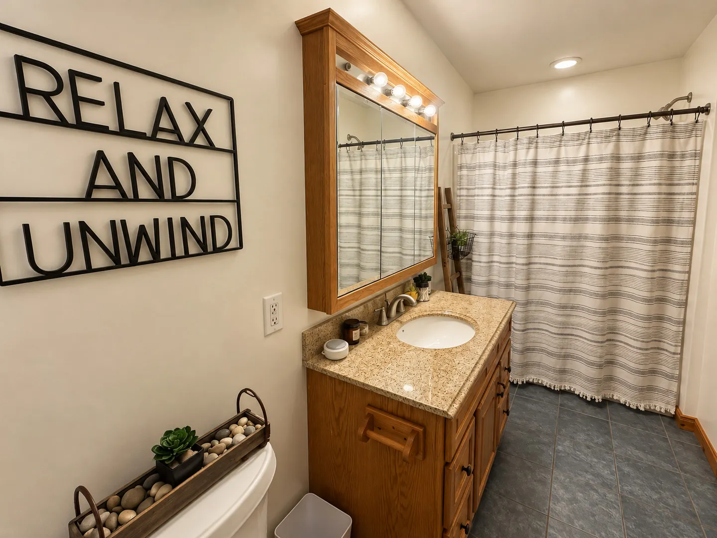 373 Lake Thunderbird Drive IL