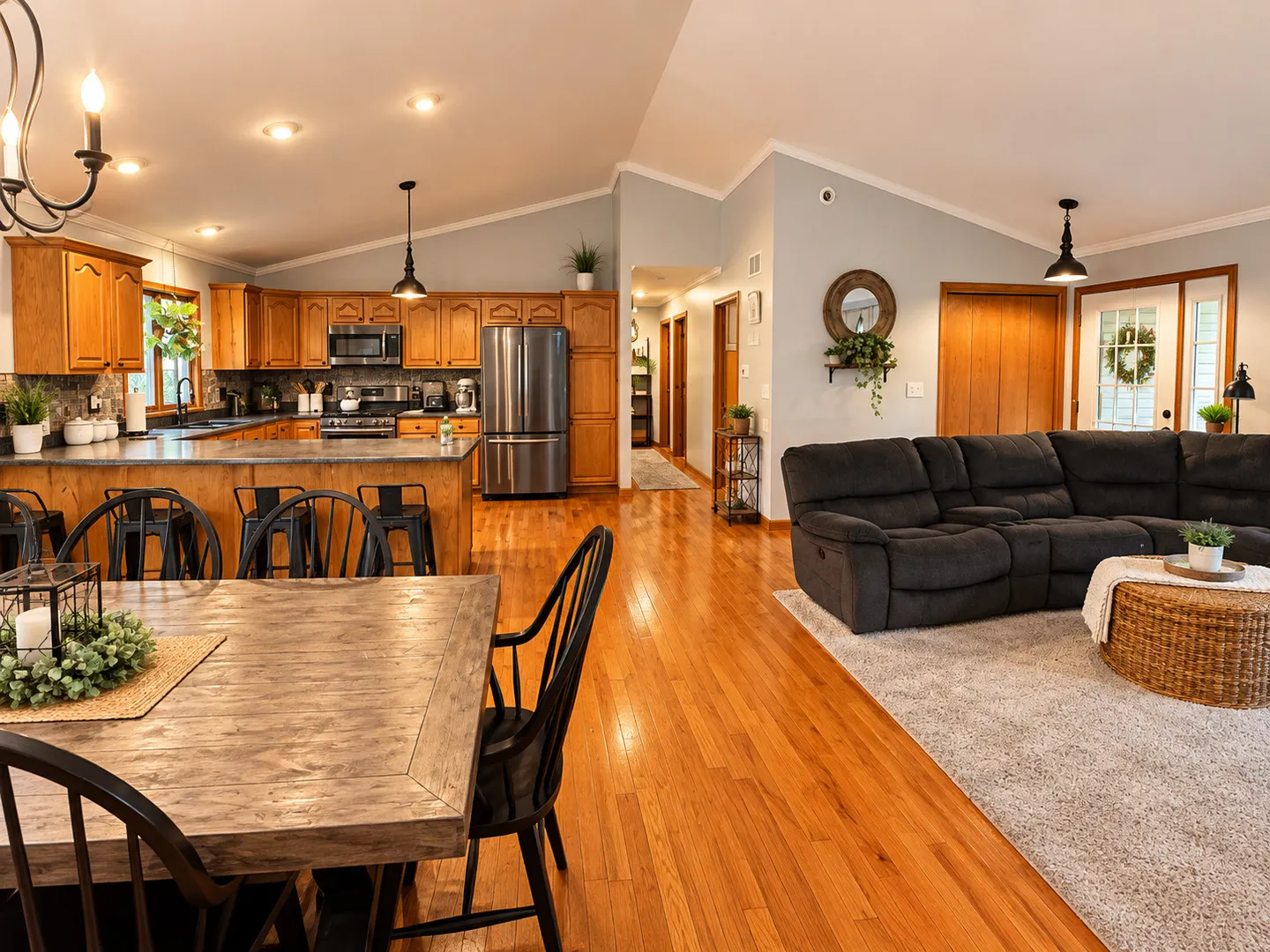373 Lake Thunderbird Drive IL
