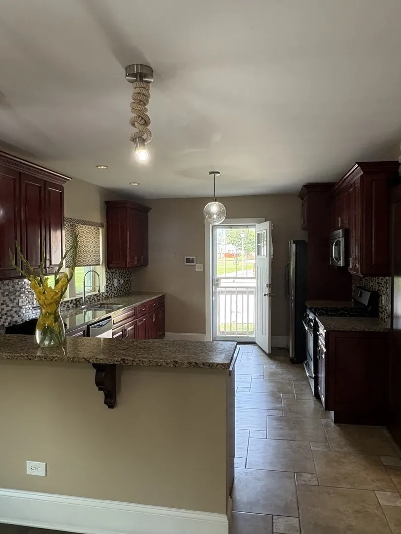 1201 S 14th Avenue IL