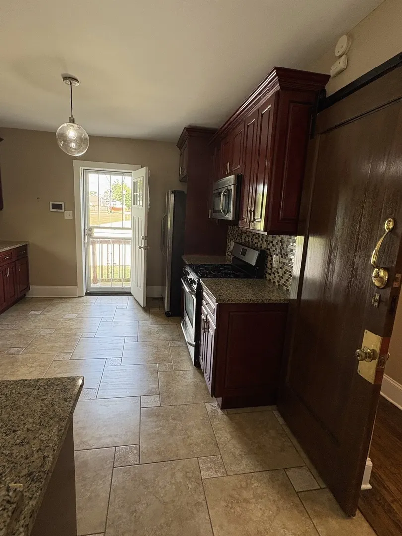 1201 S 14th Avenue IL
