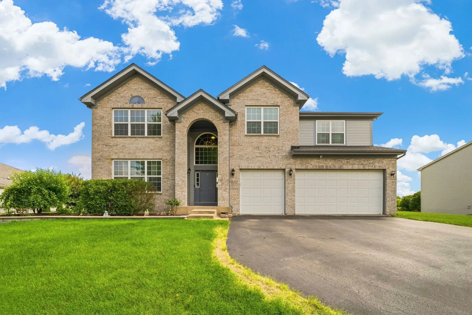 6717 Waterford Drive IL