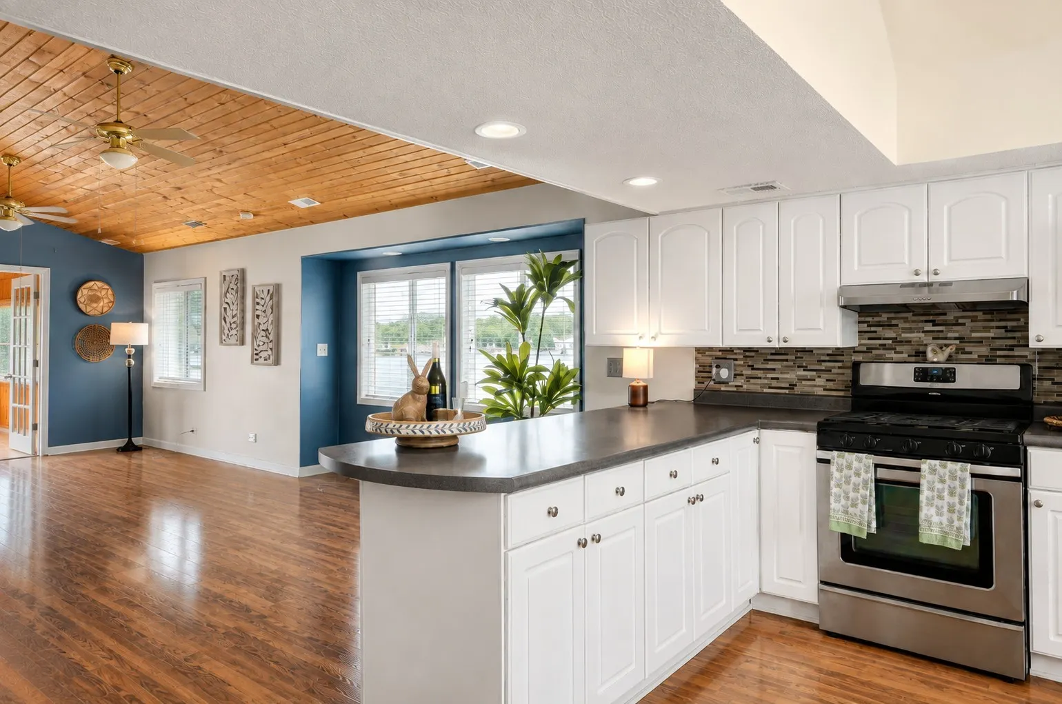 1614 River Terrace Drive IL