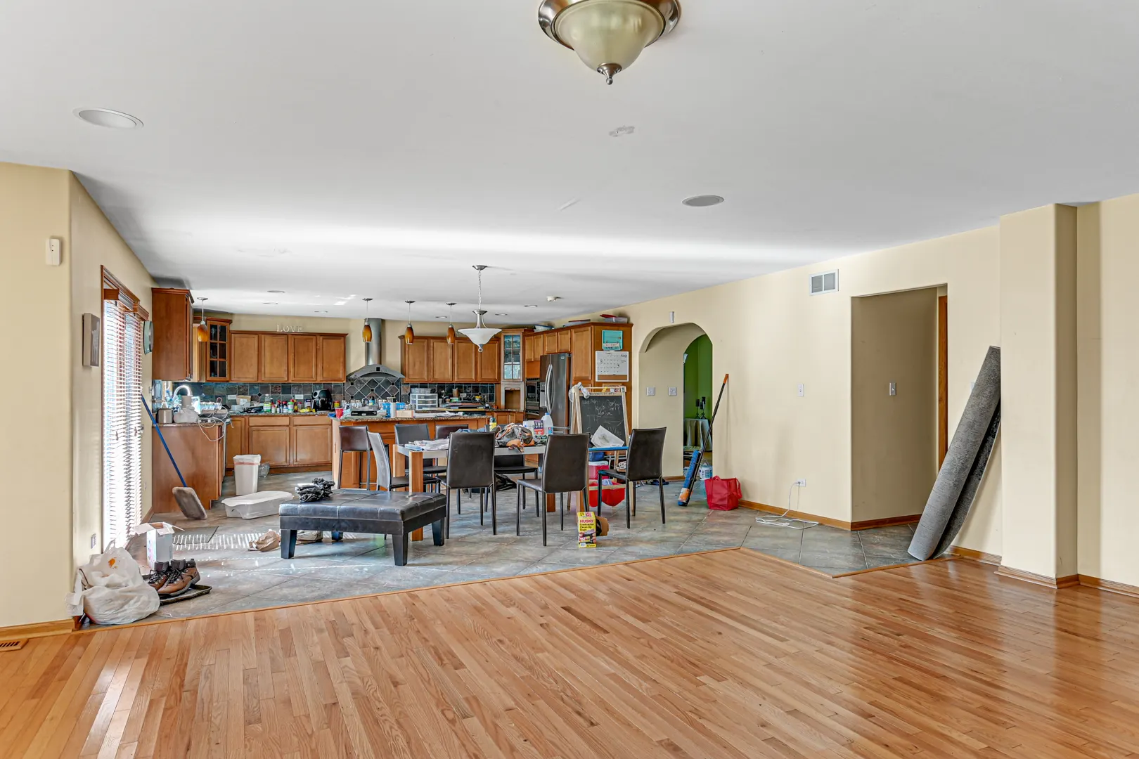 1301 Meyer Court IL