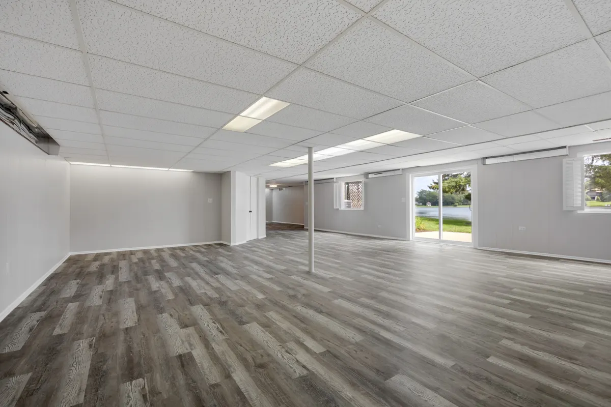 2720 N Bayview Lane IL