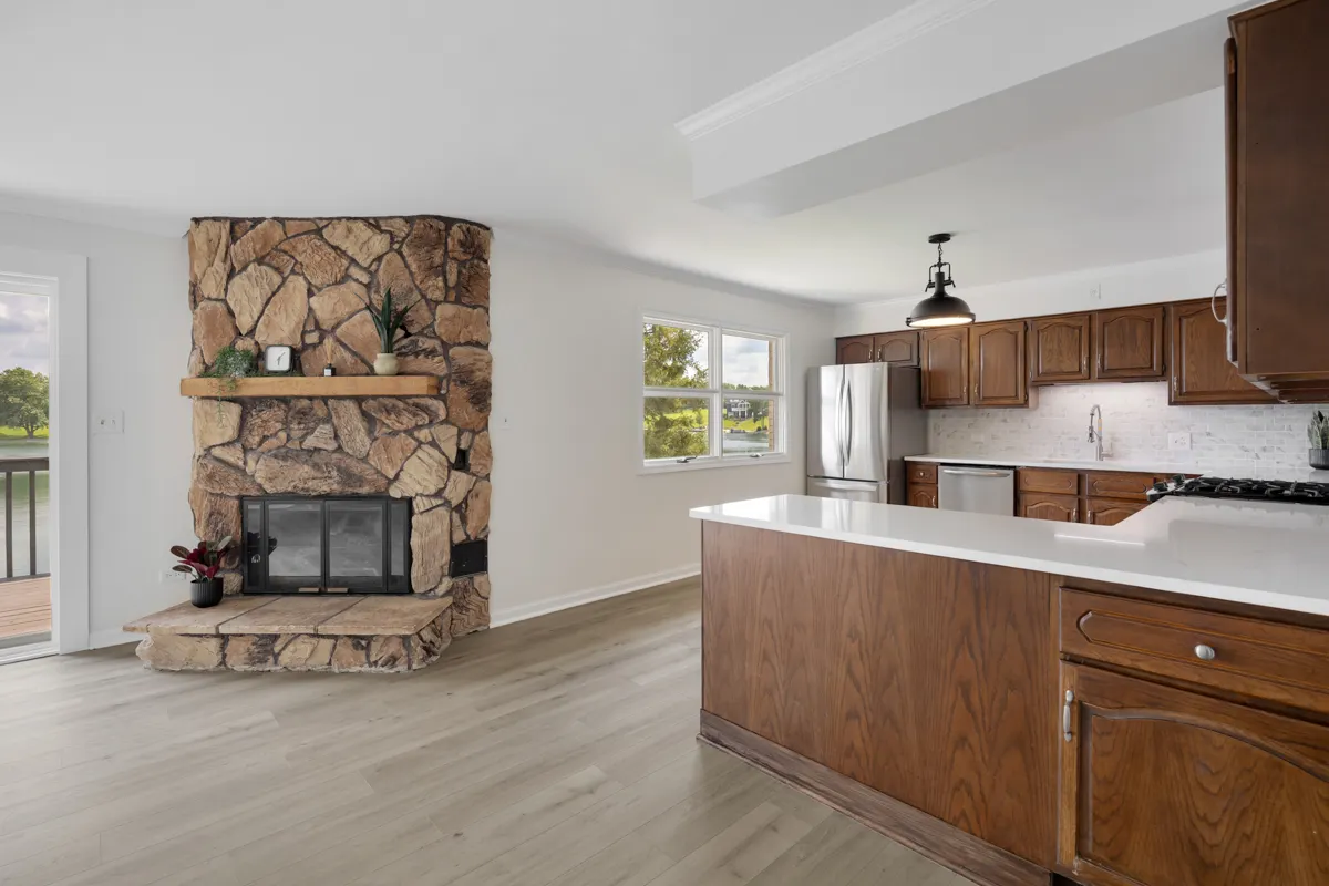2720 N Bayview Lane IL