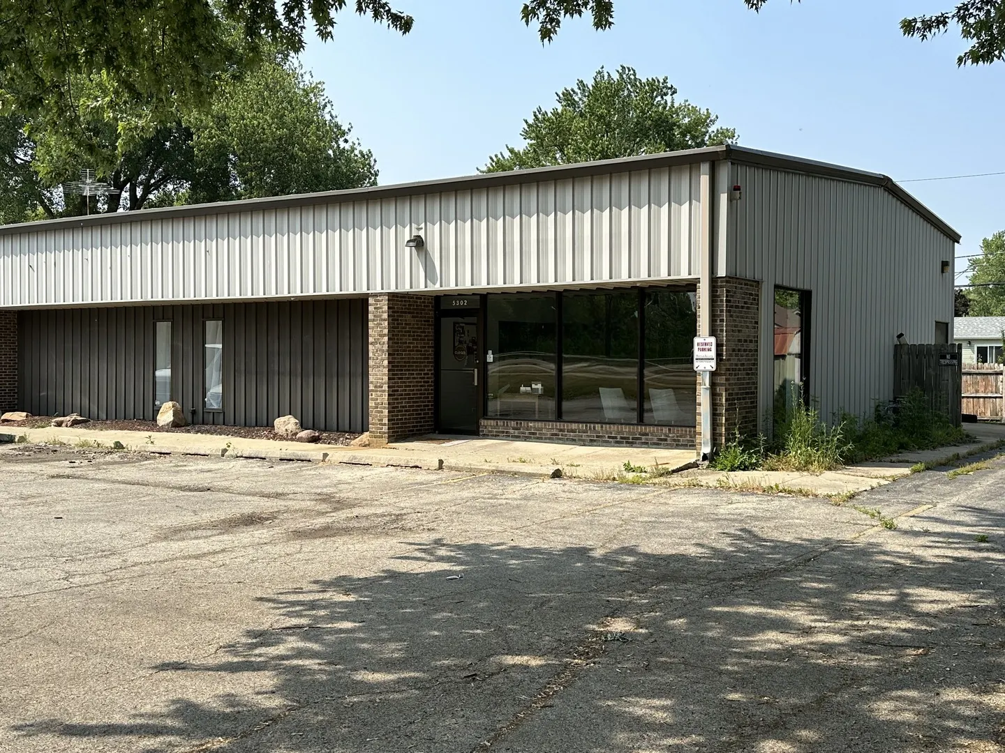 5302 W Elm Street IL