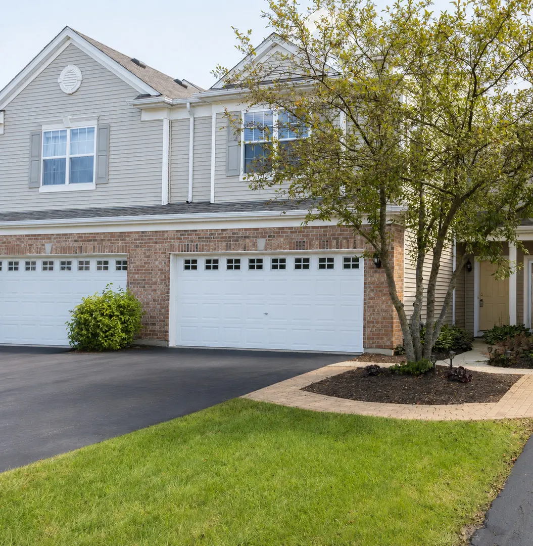 2521 Evergreen Circle IL