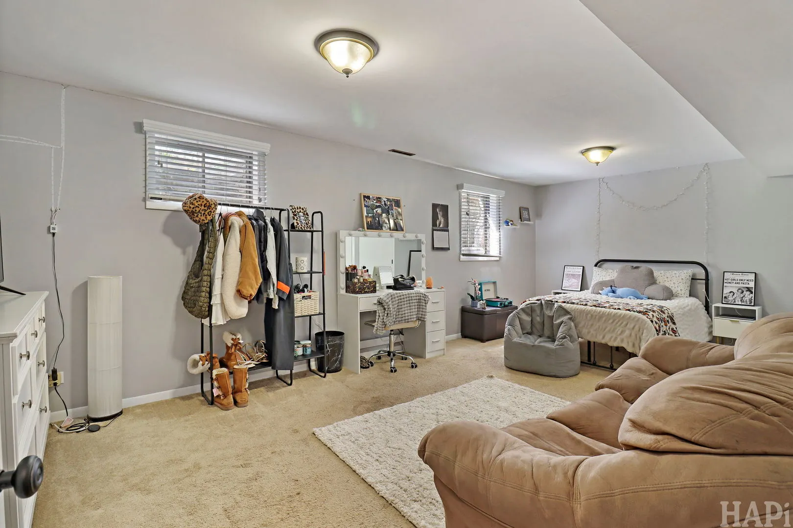 1109 Hollywood Boulevard IL