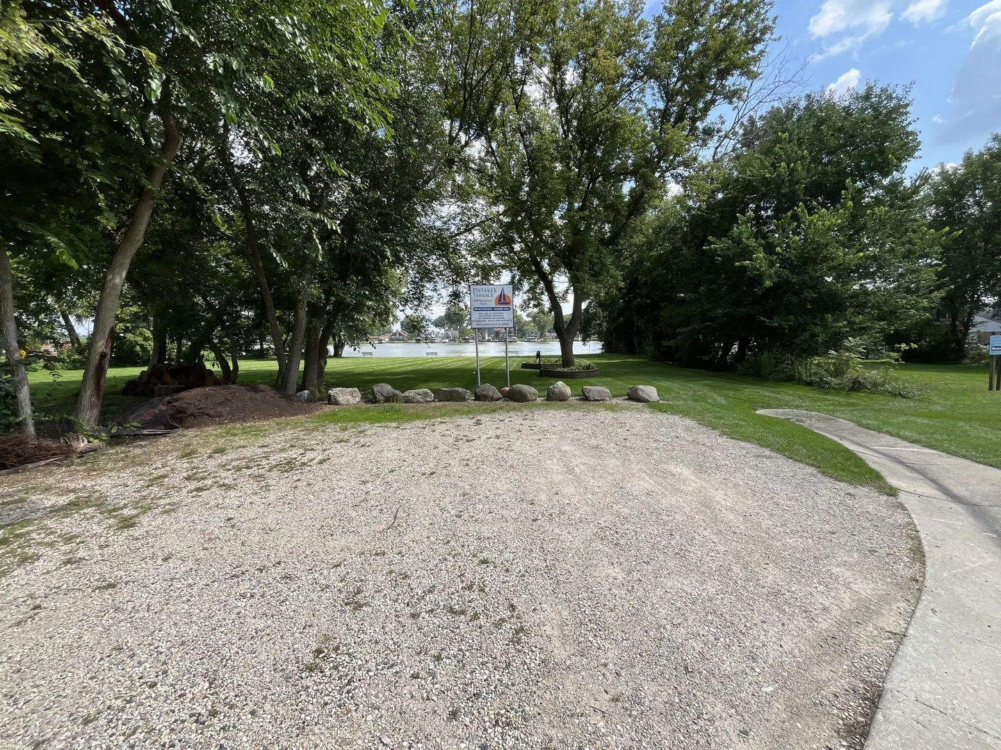 1104 Jasper Drive IL