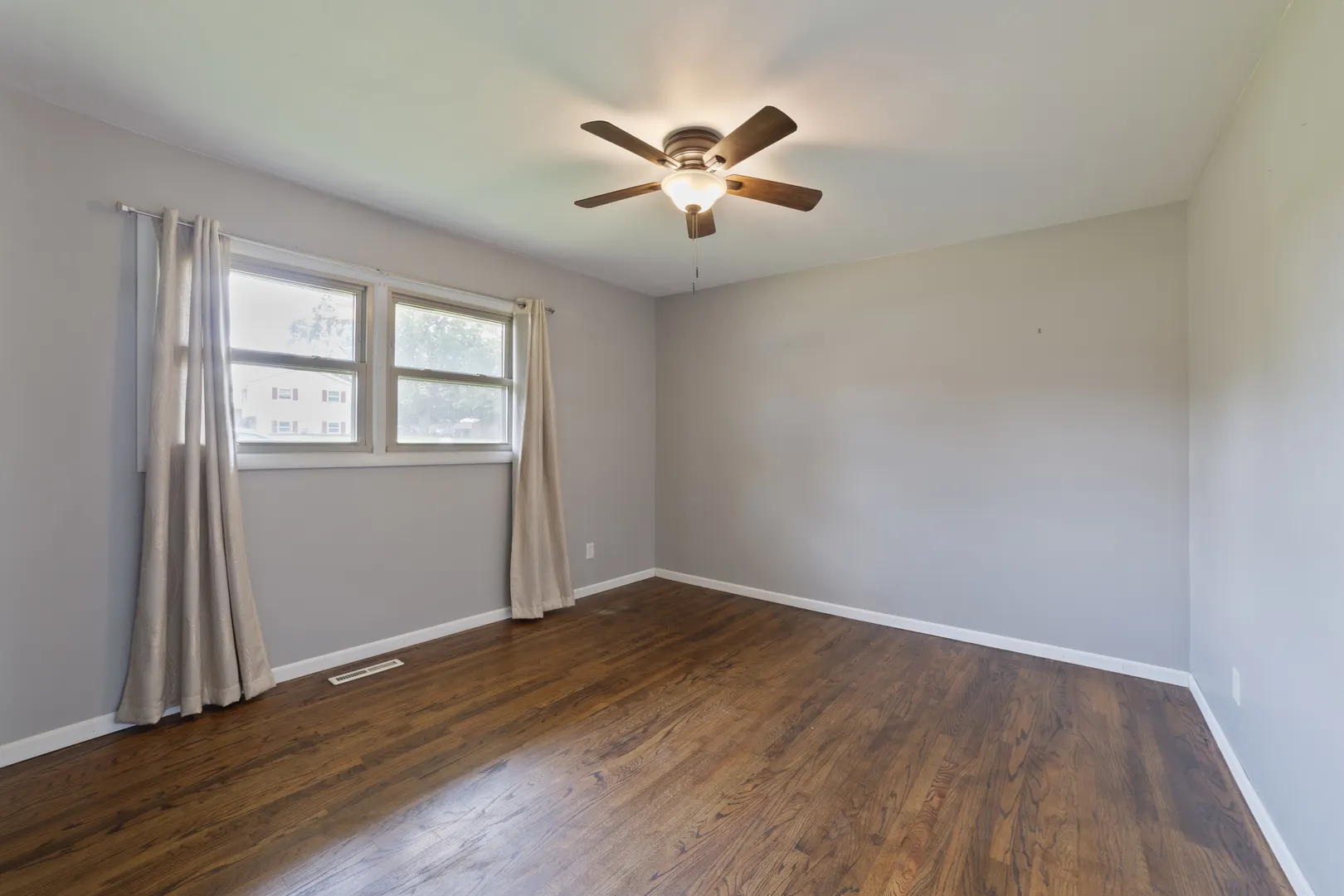 1104 Jasper Drive IL