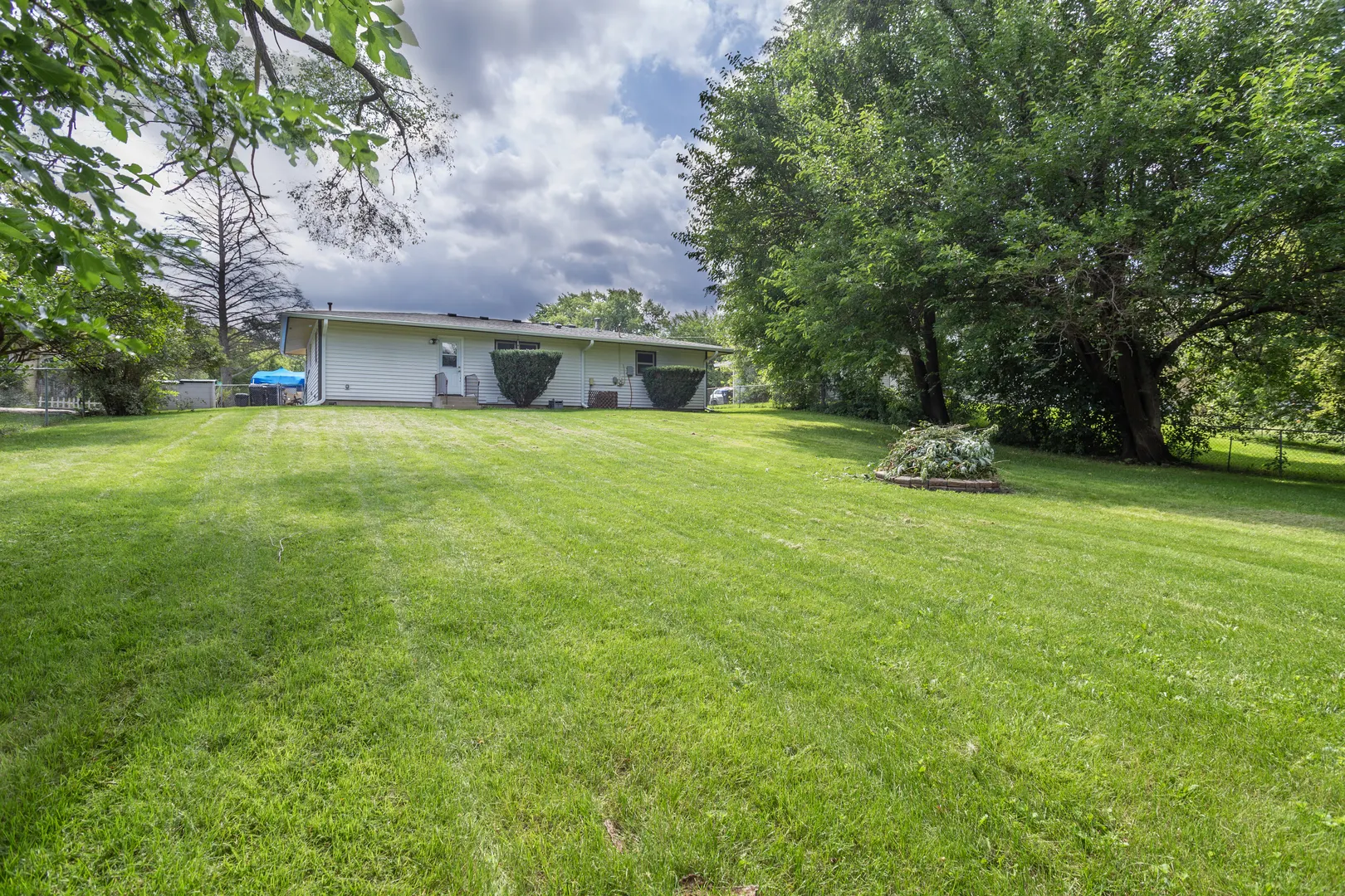 1104 Jasper Drive IL