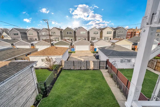 4908 W Byron Street IL