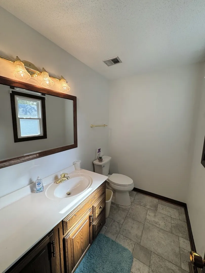 508 S 8th Street IL