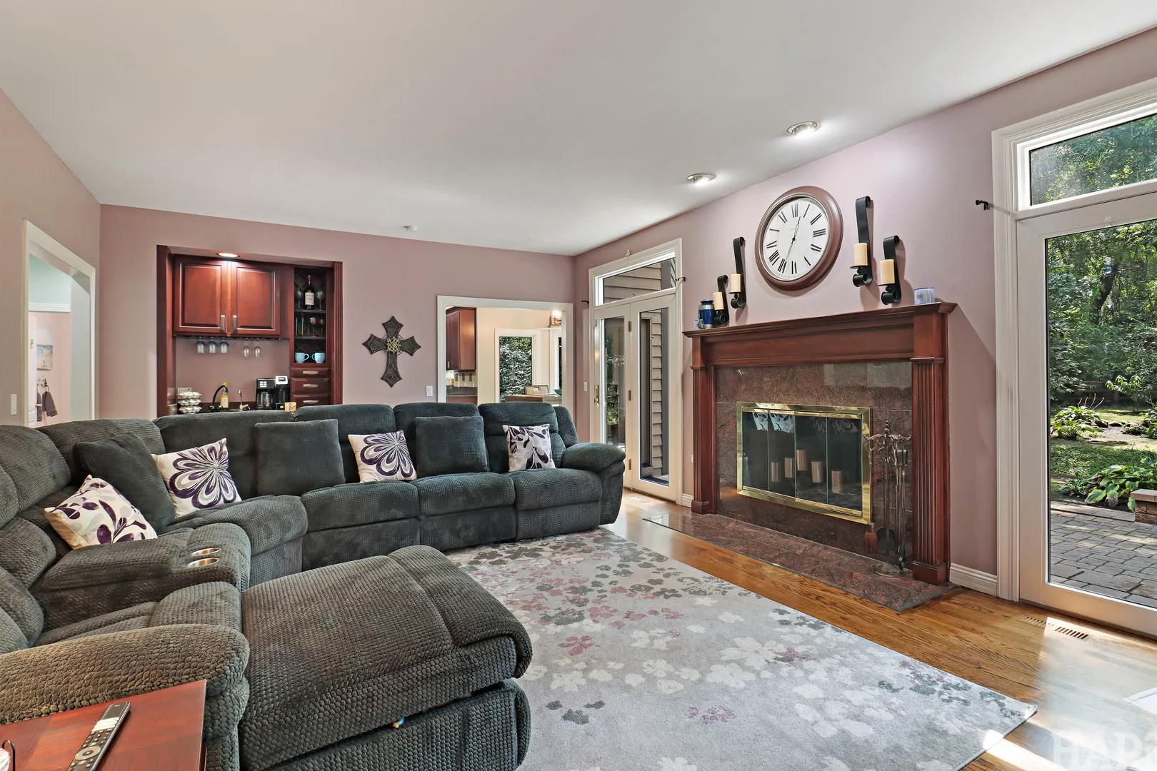 2708 Whiting Court IL
