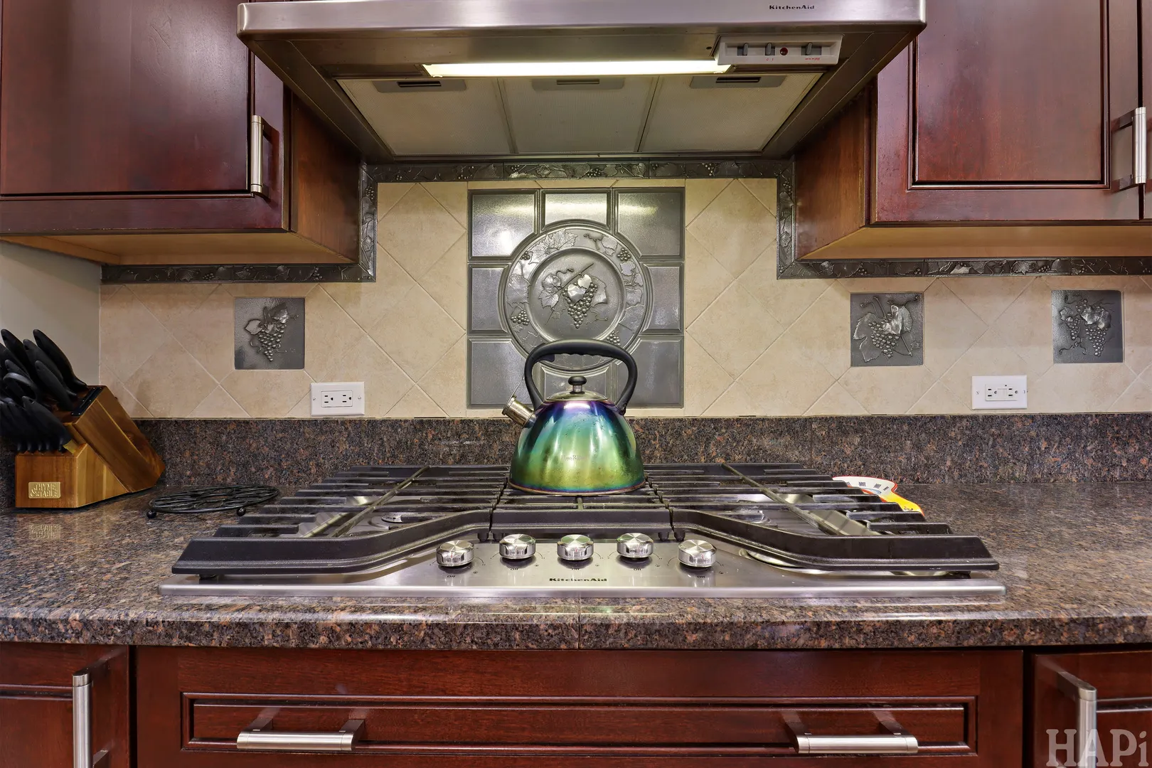 2708 Whiting Court IL