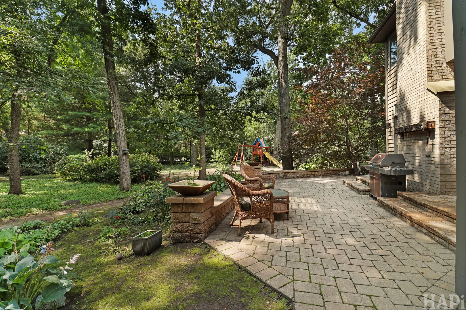 2708 Whiting Court IL