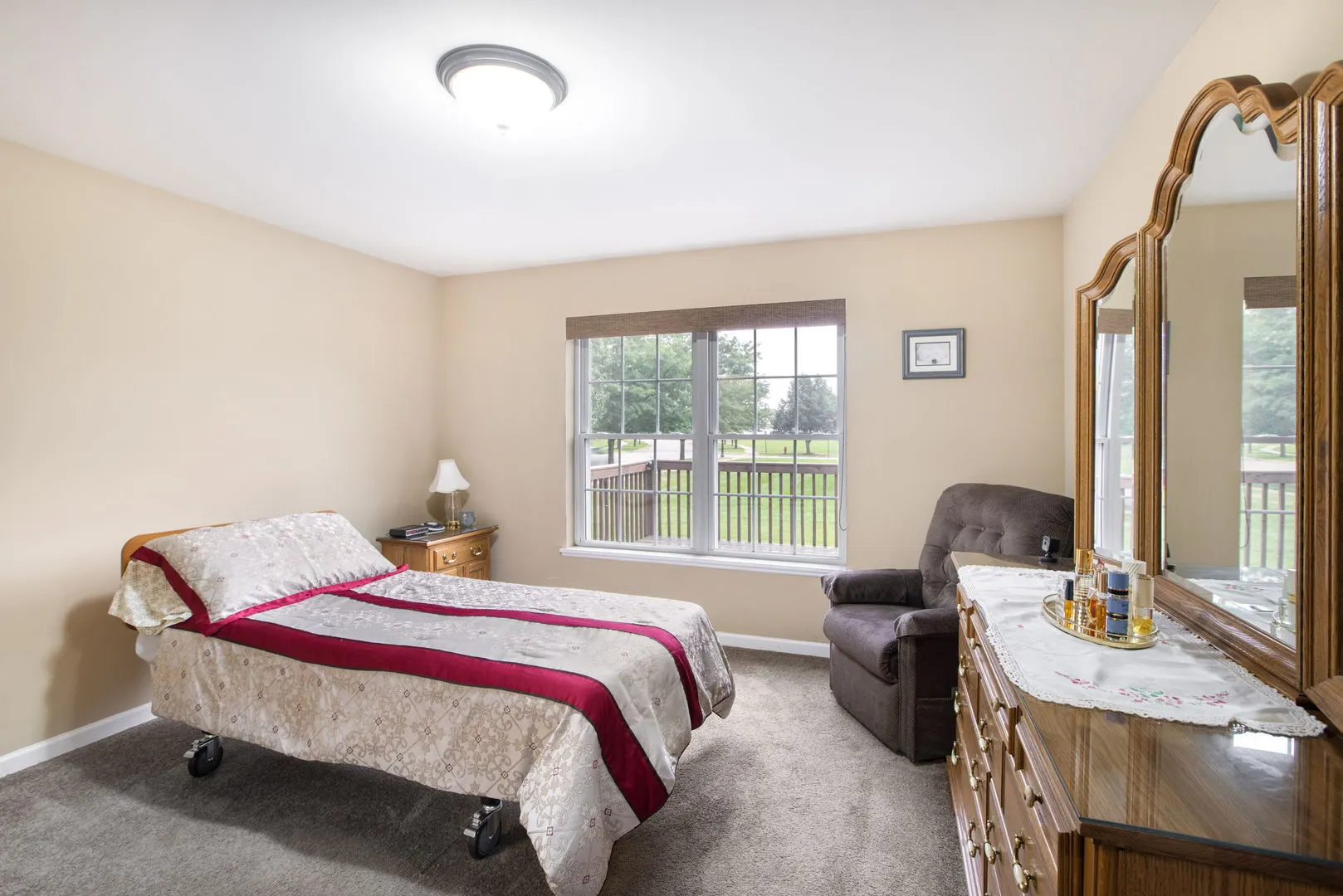 900 Jefferson Avenue IL