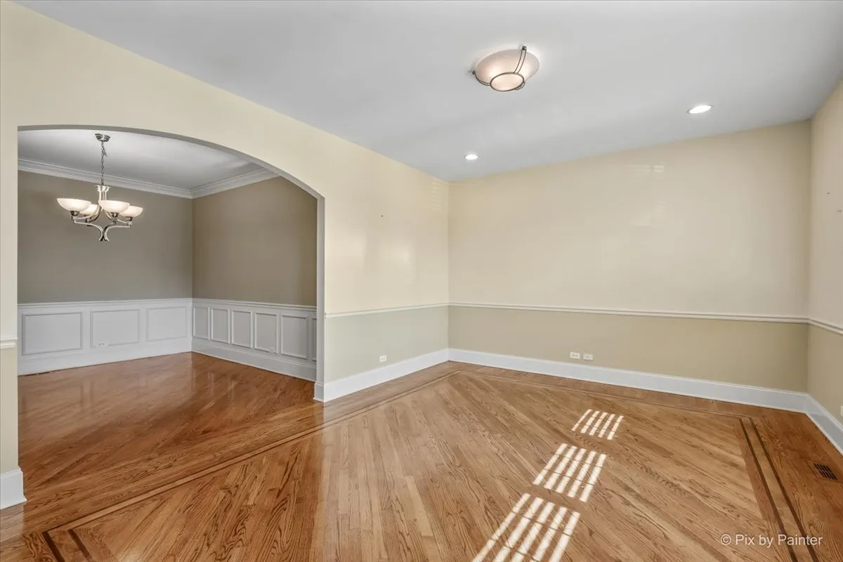 524 Tower Place IL