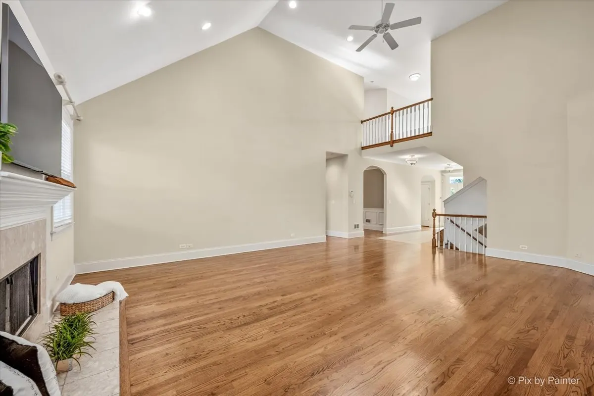 524 Tower Place IL