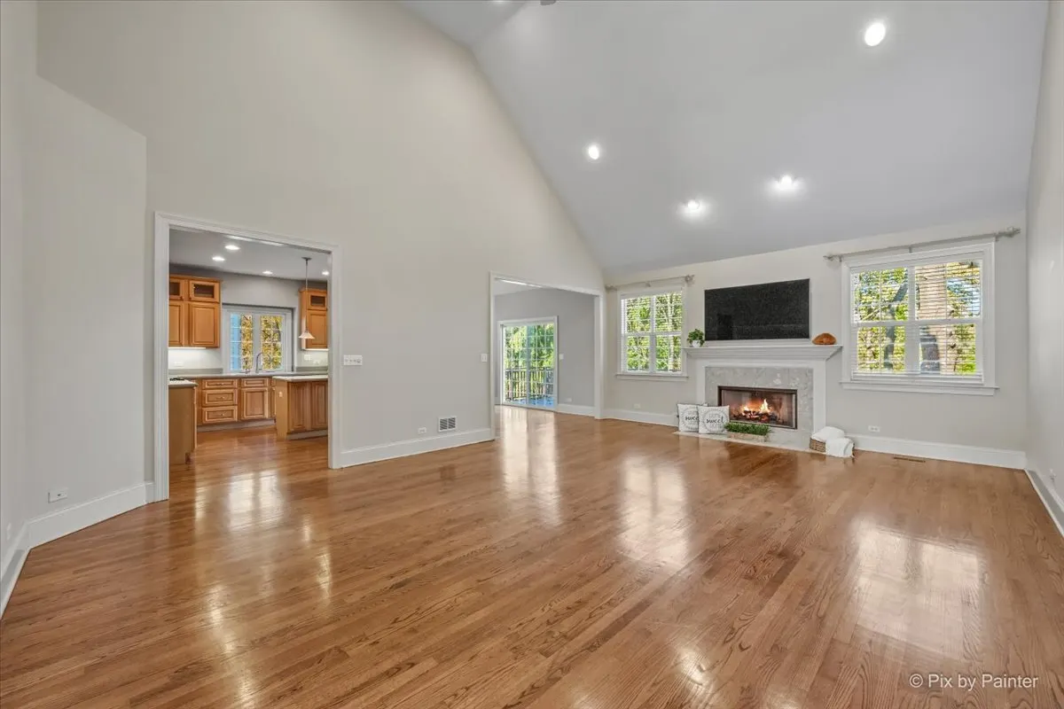 524 Tower Place IL