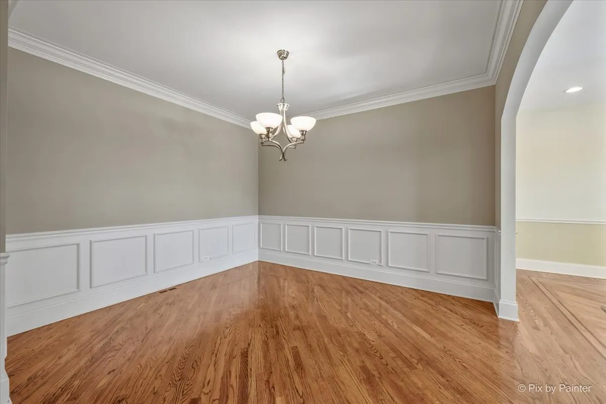 524 Tower Place IL
