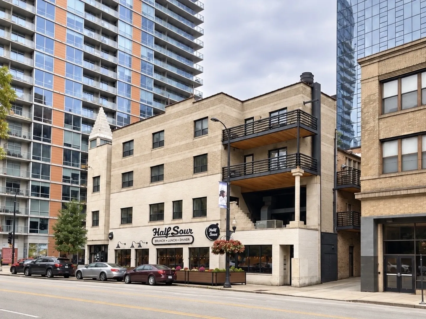 755 S Clark Street IL #203