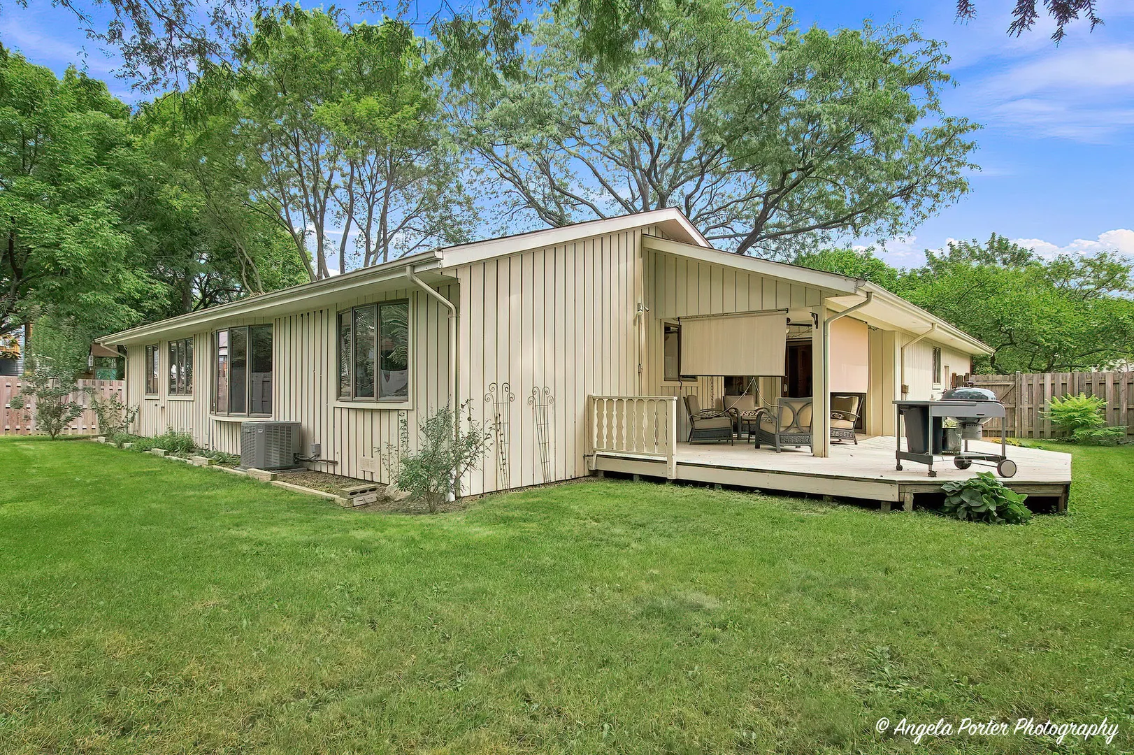411 N Shepherd Hill Lane IL
