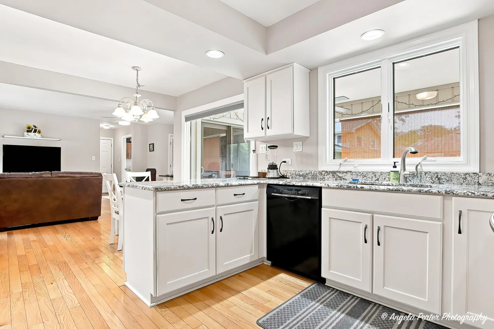 411 N Shepherd Hill Lane IL