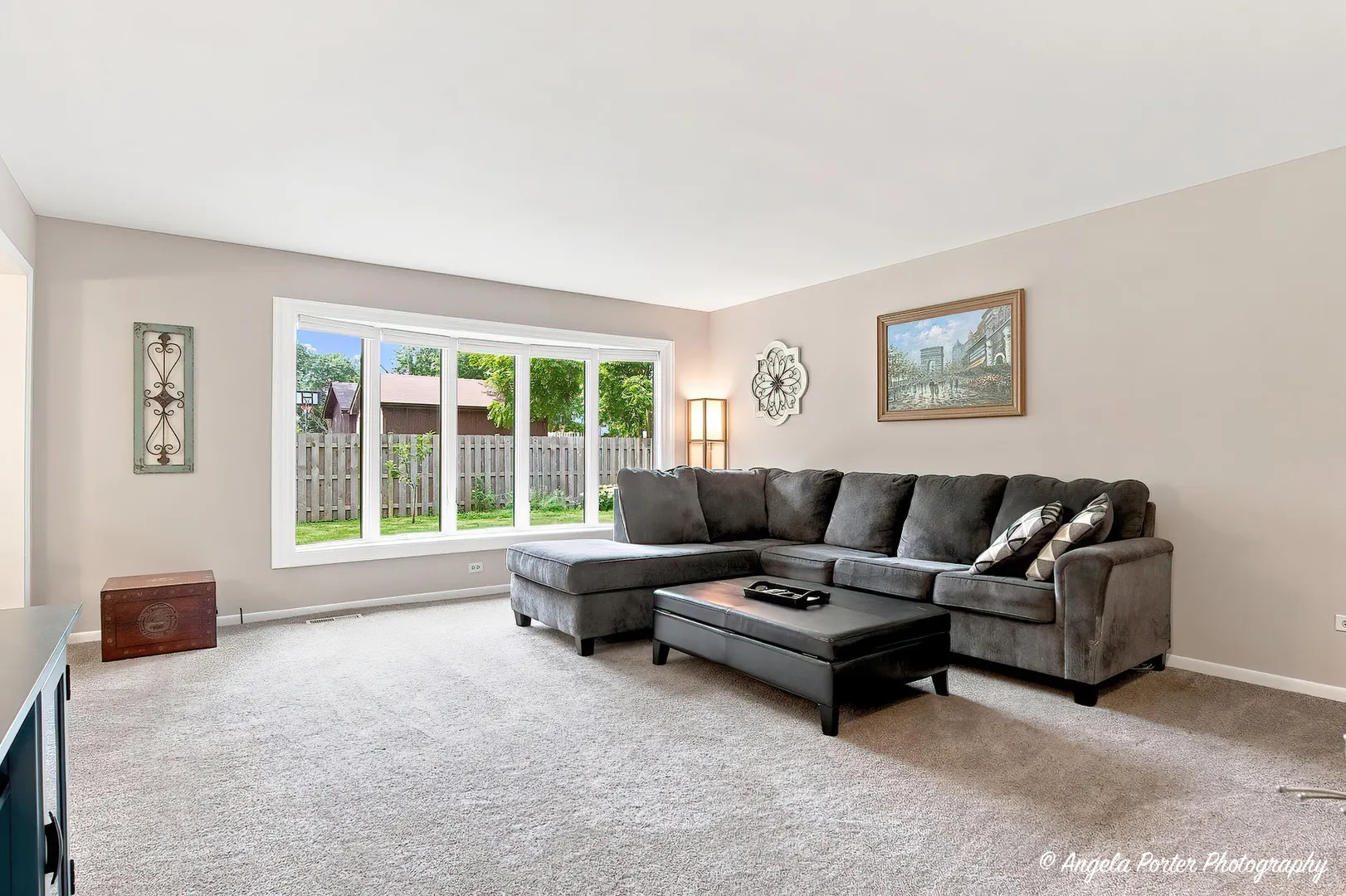 411 N Shepherd Hill Lane IL