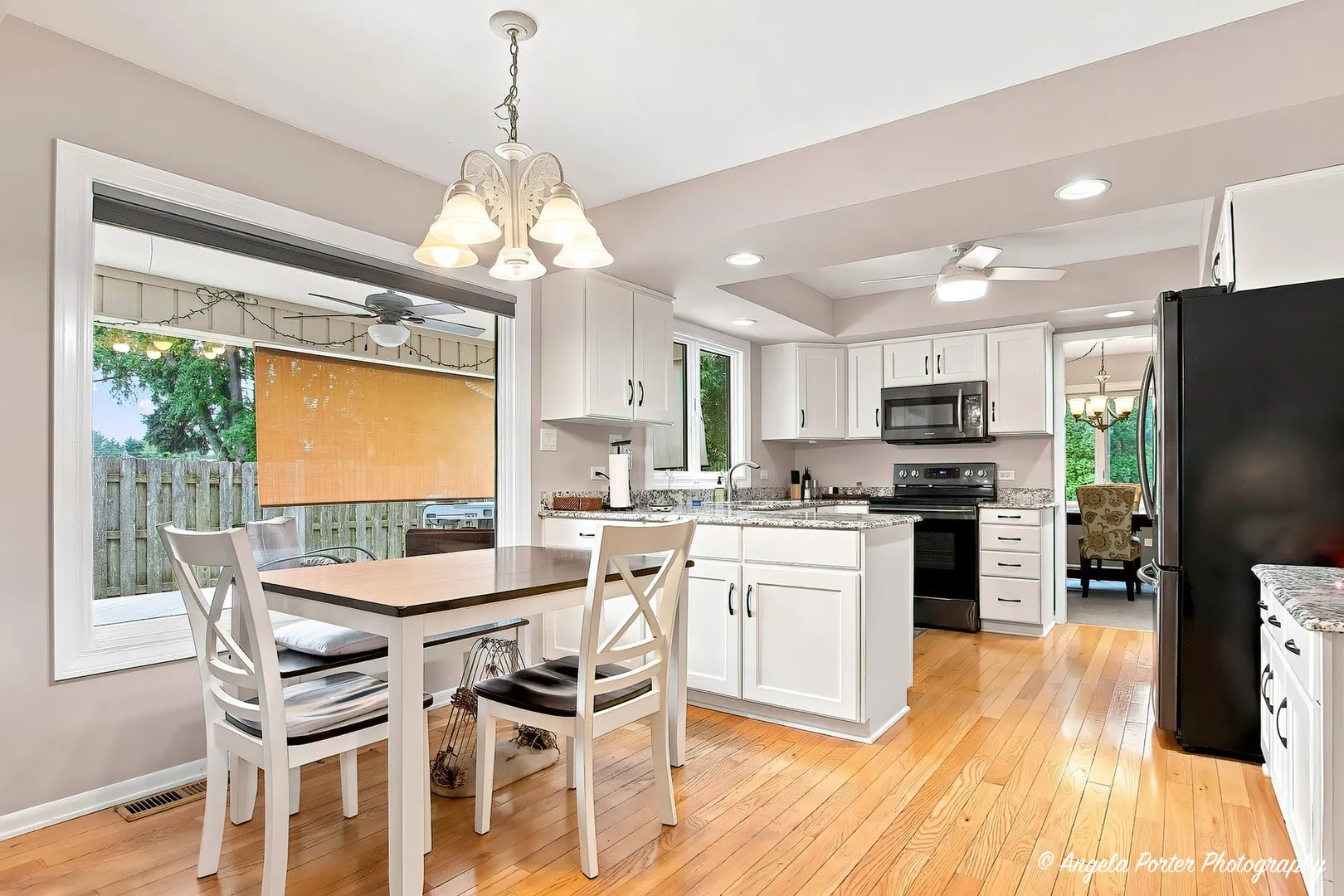 411 N Shepherd Hill Lane IL