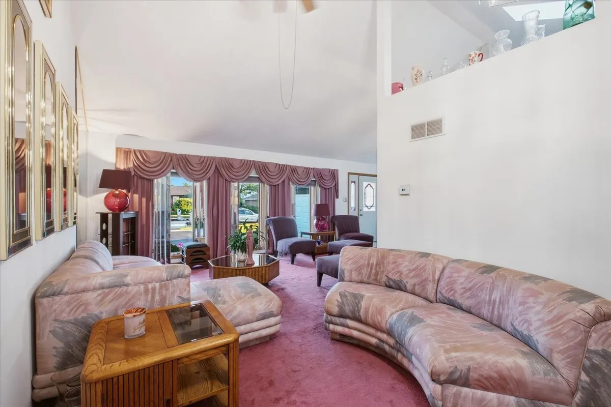 6239 White Birch Lane IL