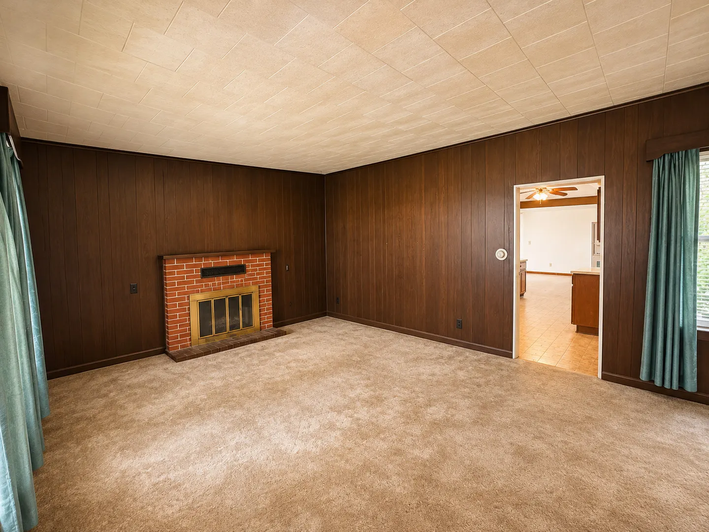 9453 1725 East Street IL