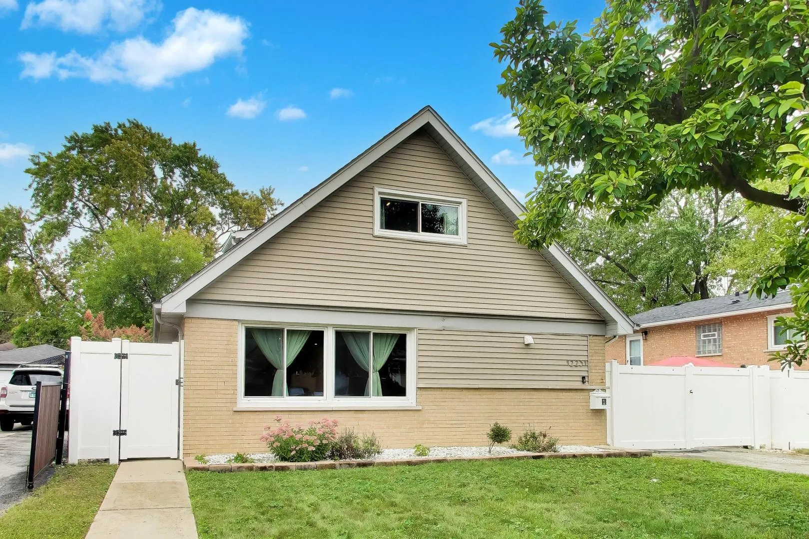 12231 S Lawndale Avenue IL