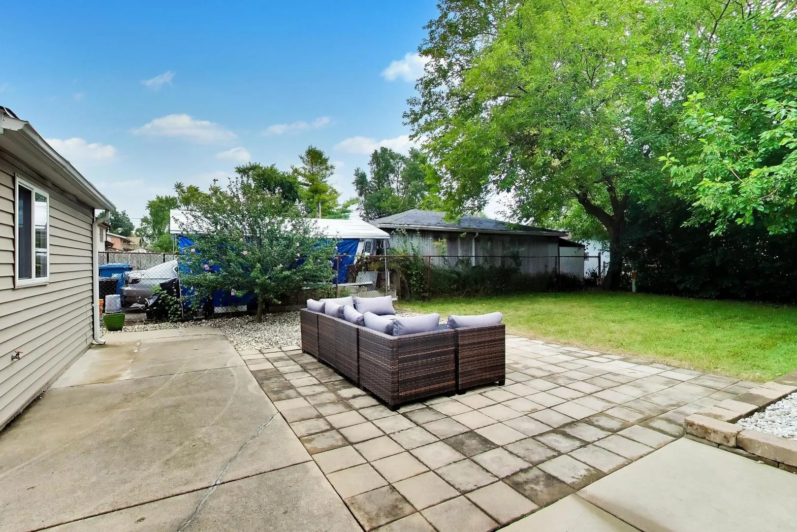 12231 S Lawndale Avenue IL