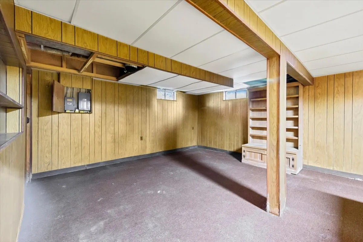5715 Fox Lake Road IL
