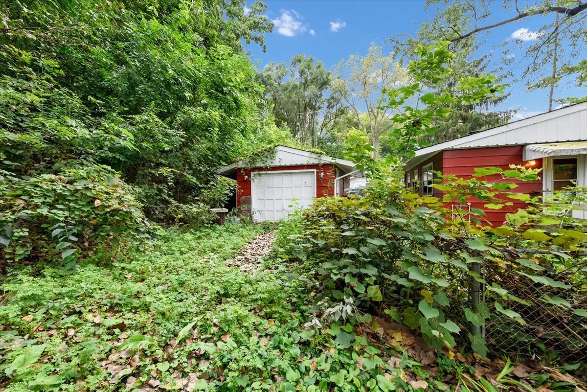 5715 Fox Lake Road IL