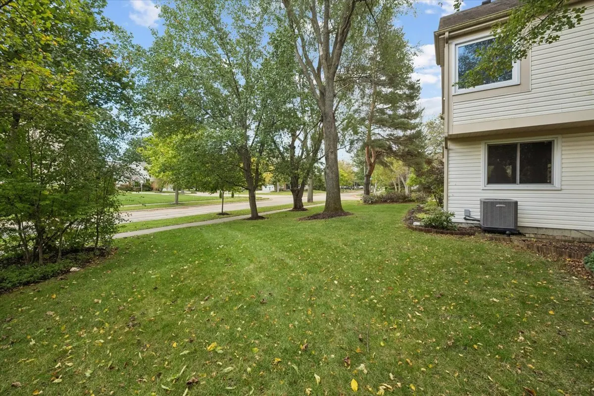 2316 Crab Apple Terrace IL