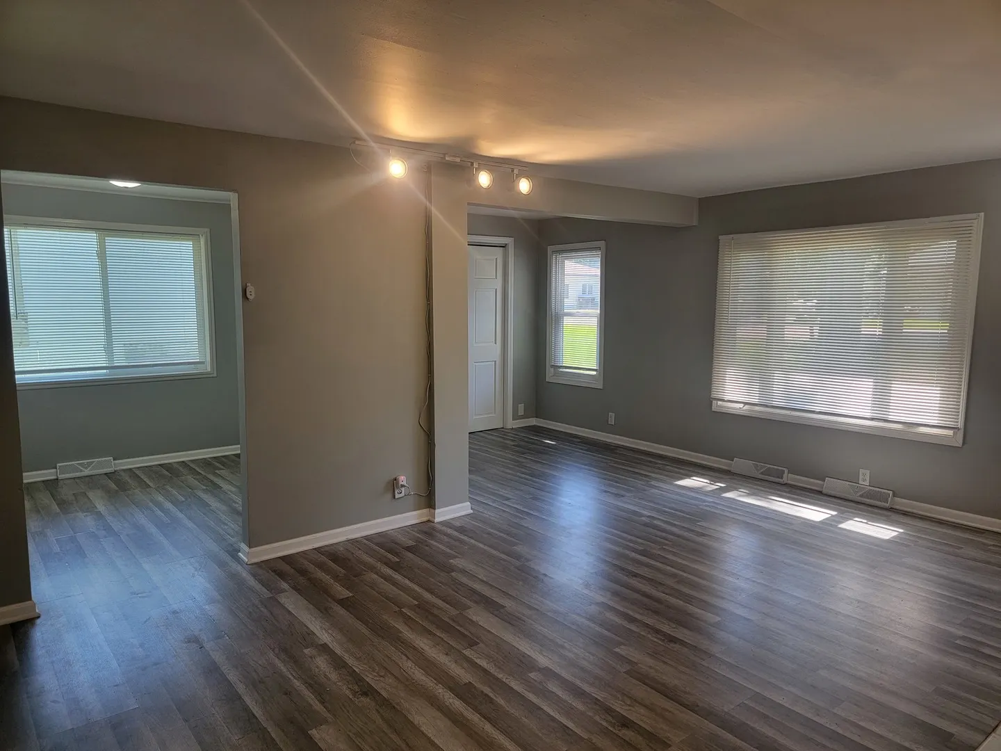 810 Southside Avenue IL