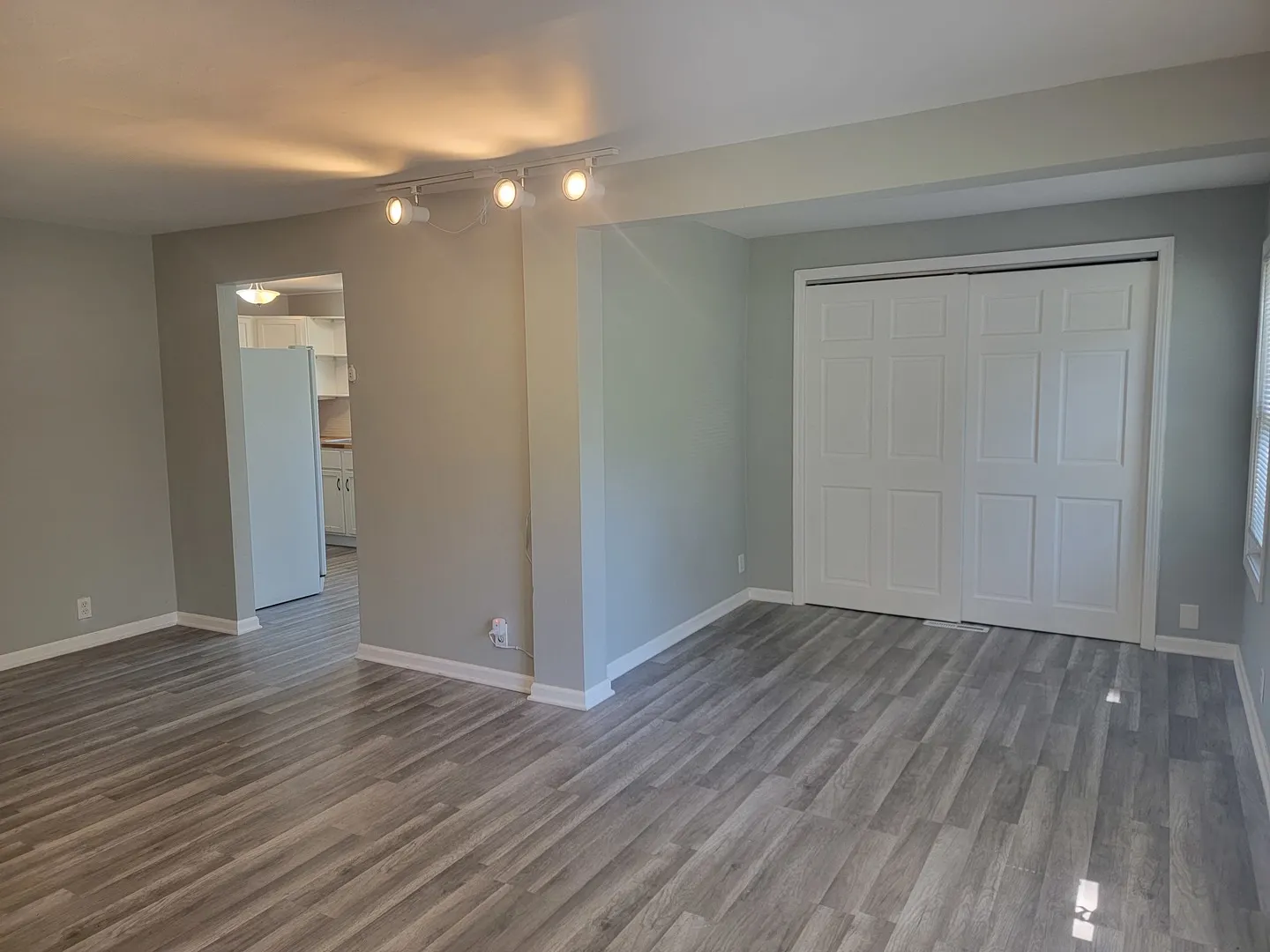 810 Southside Avenue IL