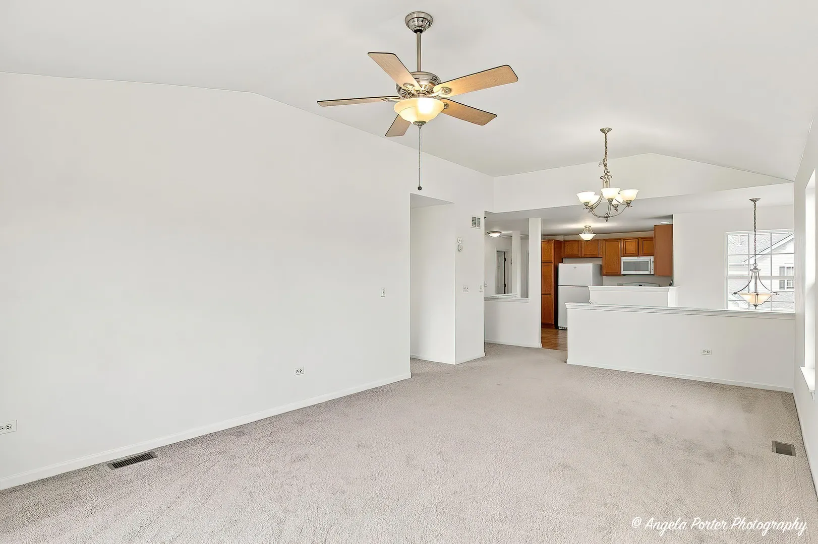512 Legend Lane IL #512