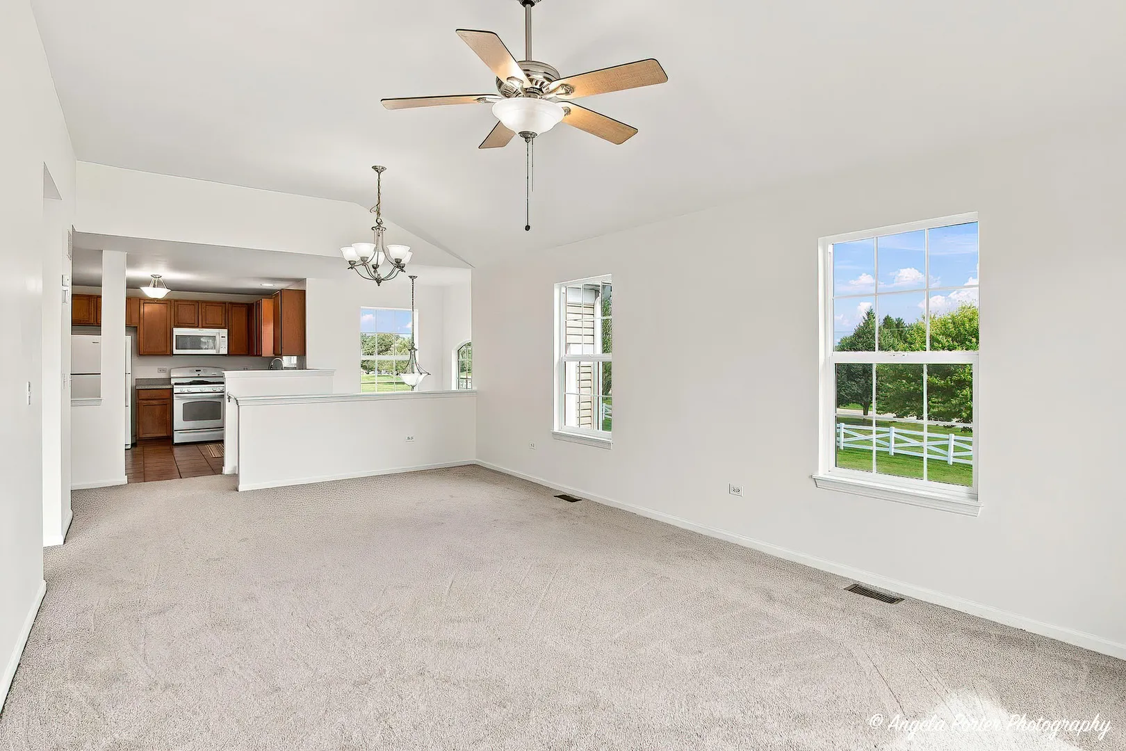 512 Legend Lane IL #512