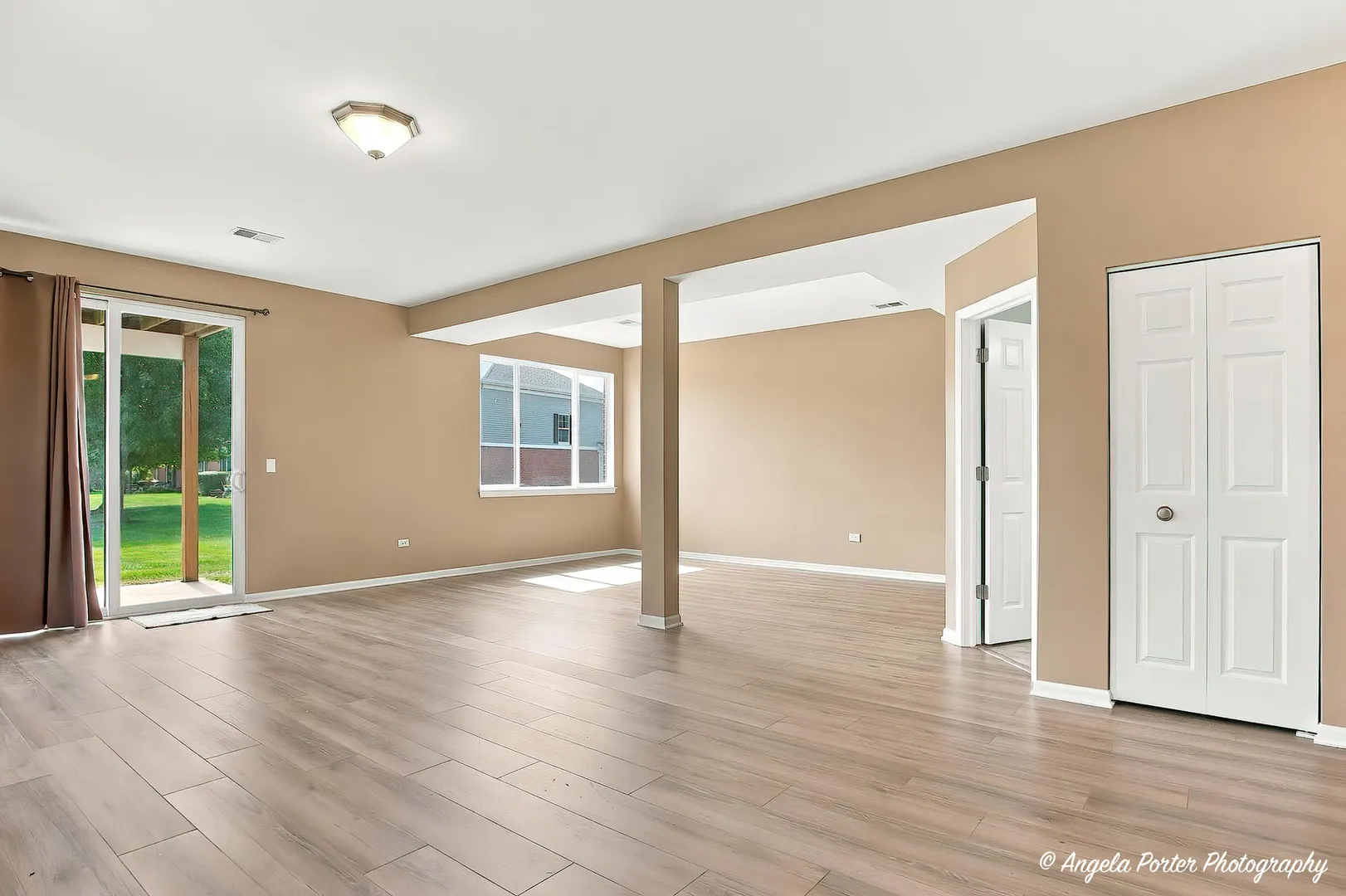 512 Legend Lane IL #512
