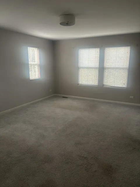 1473 Yosemite Circle IL