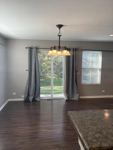 1473 Yosemite Circle IL