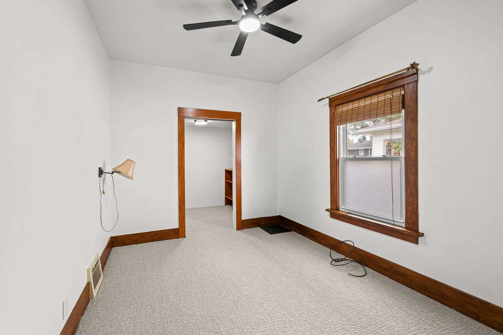 2728 E 18th Street IA