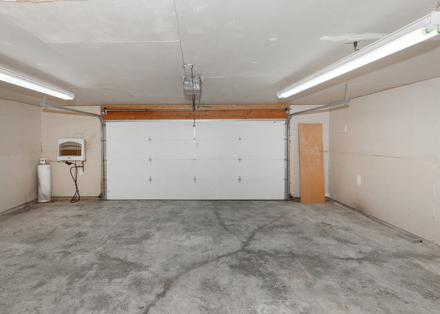 2728 E 18th Street IA